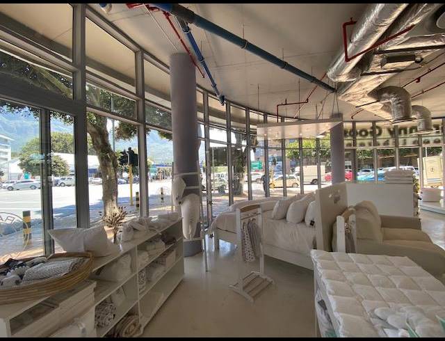 369M² RETAIL TO LET IN CLAREMONT